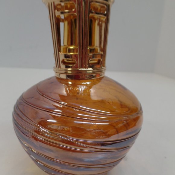 New Leaf Aromas Effusion Fragrance Lamp No Wick Beautiful Colored Glass Gold Top - Picture 9 of 9